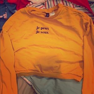 Yellow cropped sweatshirt